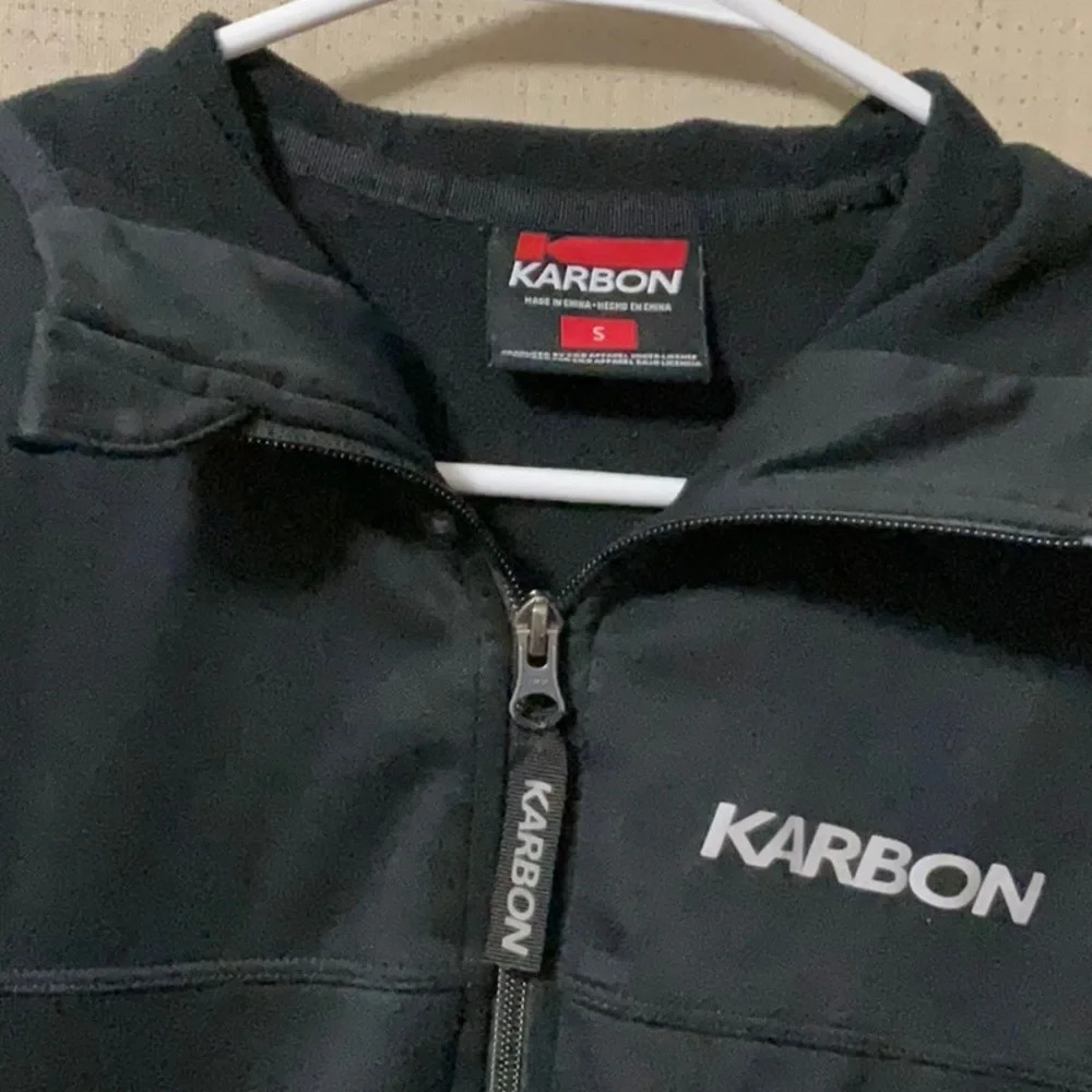 Karbon - Picture 2 of 6